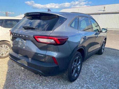 Carbonized Gray Metallic 2025 Ford Escape ST-Line