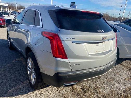 2017 Cadillac XT5 Platinum