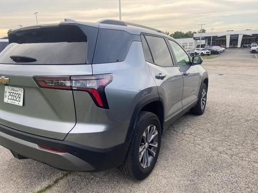 Sterling Gray Metallic 2025 Chevrolet Equinox LT