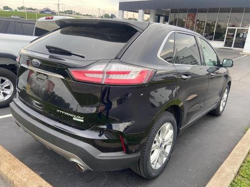 Agate Black 2020 Ford Edge Titanium