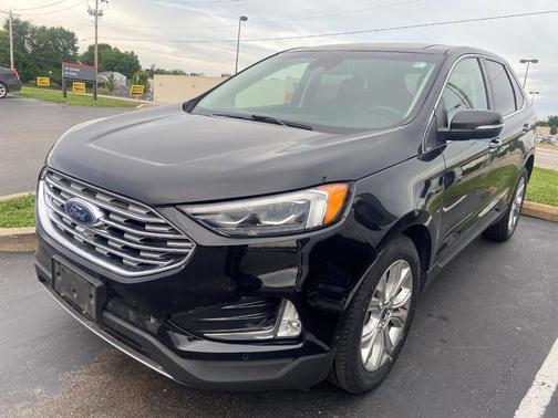 Agate Black 2020 Ford Edge Titanium