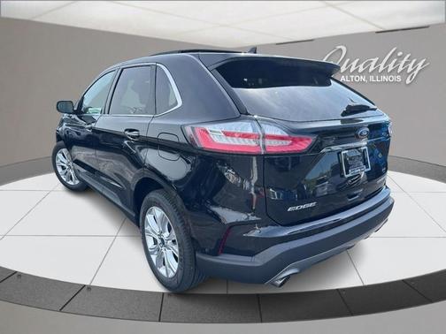 Agate Black 2020 Ford Edge Titanium