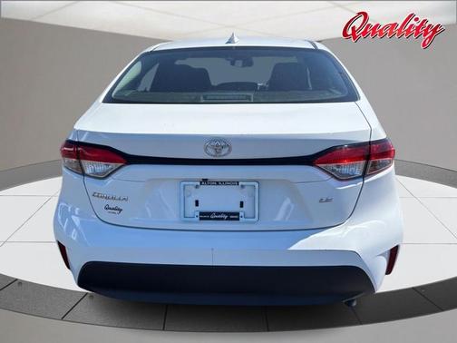 Ice 2023 Toyota Corolla LE