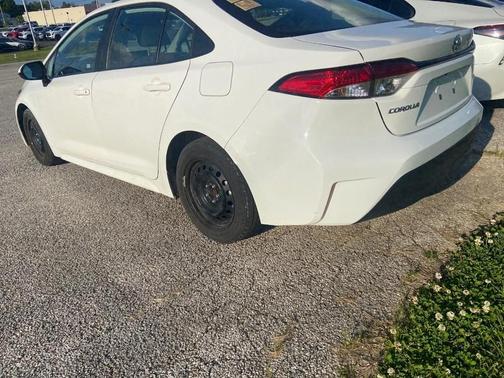 Ice 2023 Toyota Corolla LE