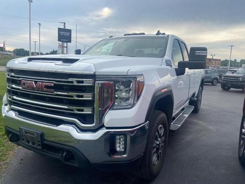 Summit White 2023 GMC Sierra 2500 SLE