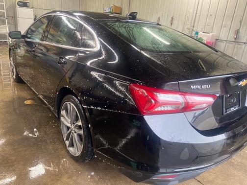 Mosaic Black Metallic 2024 Chevrolet Malibu 2LT
