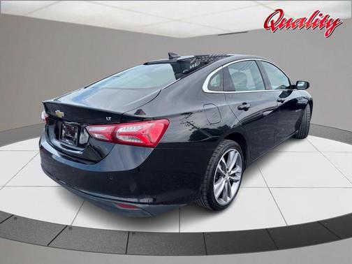 Mosaic Black Metallic 2024 Chevrolet Malibu 2LT