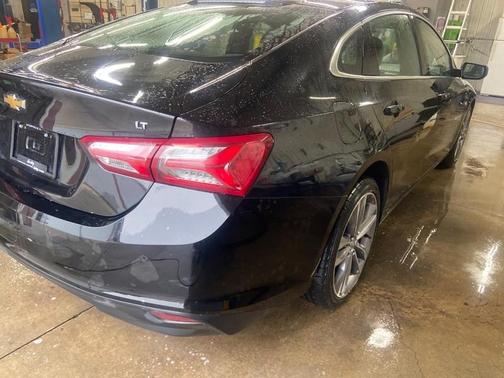 Mosaic Black Metallic 2024 Chevrolet Malibu 2LT