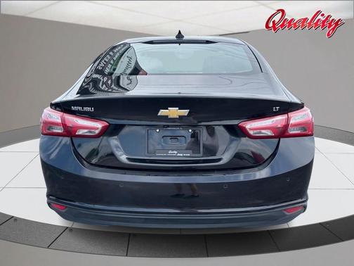 Mosaic Black Metallic 2024 Chevrolet Malibu 2LT