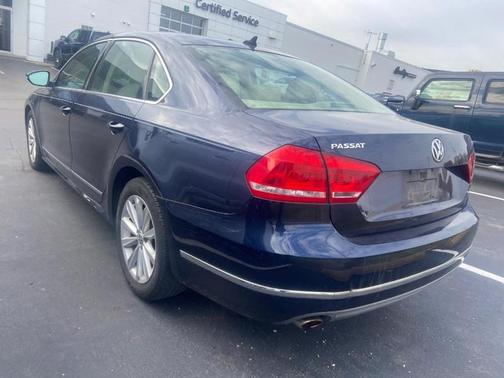 2012 Volkswagen Passat 2.5 SEL