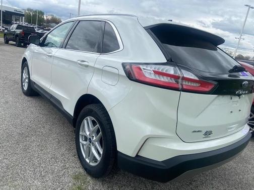 Star White 2022 Ford Edge SEL