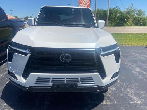 Eminent White Pearl 2024 Lexus GX 550 Luxury+
