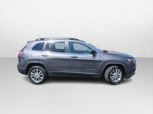 2022 Jeep Cherokee Latitude Lux