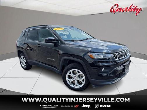 Diamond Black 2024 Jeep Compass Latitude