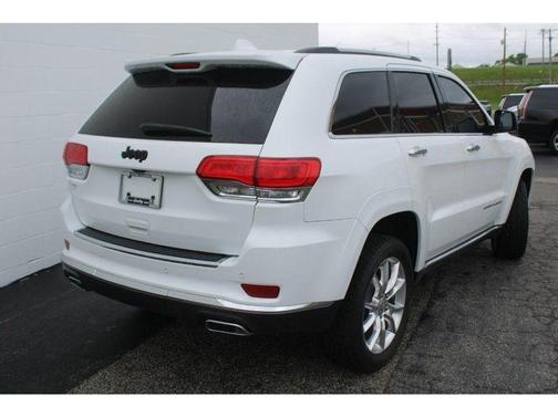 2016 Jeep Grand Cherokee Summit