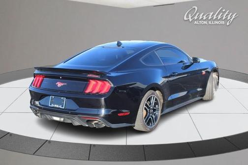 2022 Ford Mustang EcoBoost