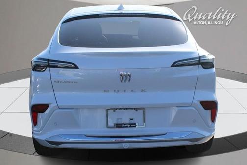 White Frost Tri-Coat 2025 Buick Envista Avenir