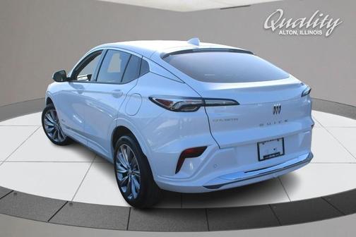 White Frost Tri-Coat 2025 Buick Envista Avenir