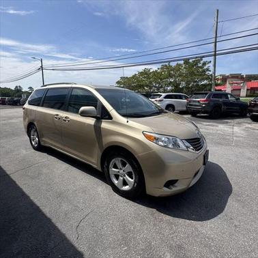 2011 Toyota Sienna LE