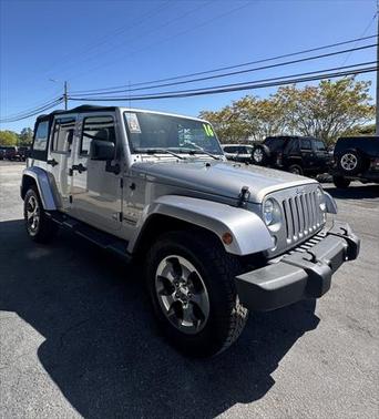2016 Jeep Wrangler Unlimited Sahara