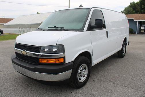 Summit White 2021 Chevrolet Express 2500 LT