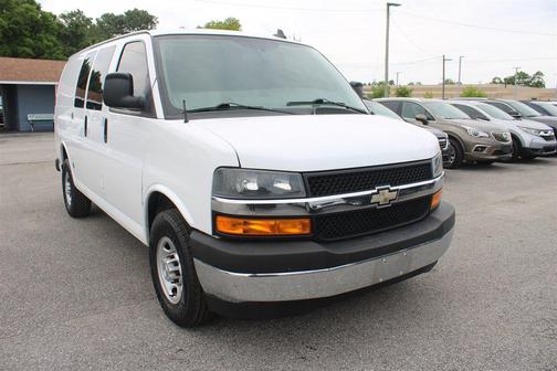 Summit White 2021 Chevrolet Express 2500 LT