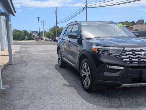 Agate Black Metallic 2020 Ford Explorer Platinum