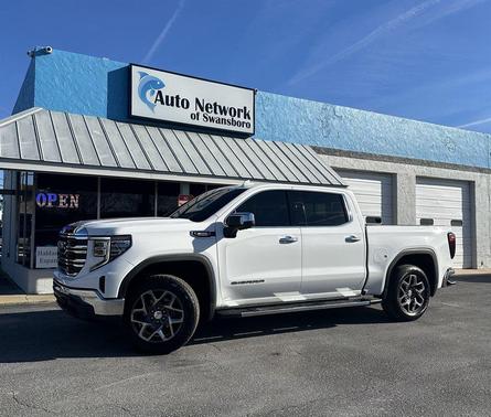 2022 GMC Sierra 1500 SLT