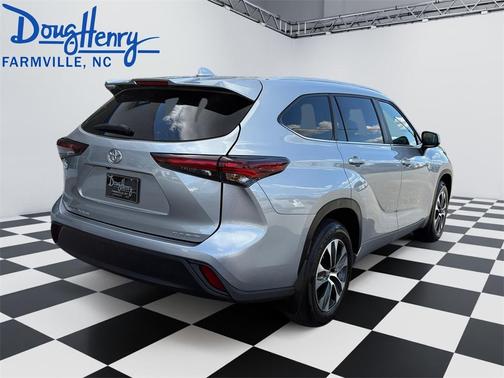 2024 Toyota Highlander XLE