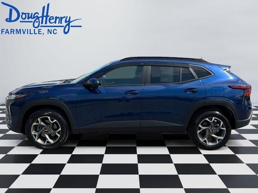 Blue Glow Metallic 2024 Chevrolet Trax LT