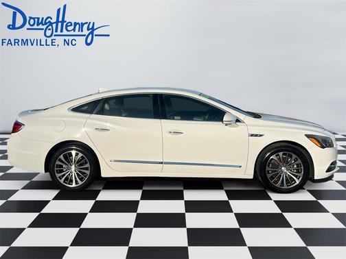 2017 Buick LaCrosse Essence