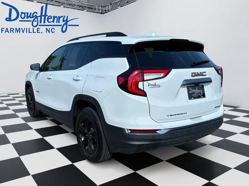Summit White 2023 GMC Terrain AT4