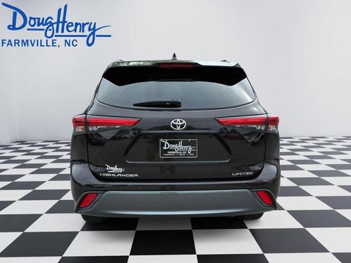 Amber 2021 Toyota Highlander Limited