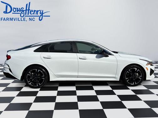 Glacial White Pearl 2023 Kia K5 GT-Line