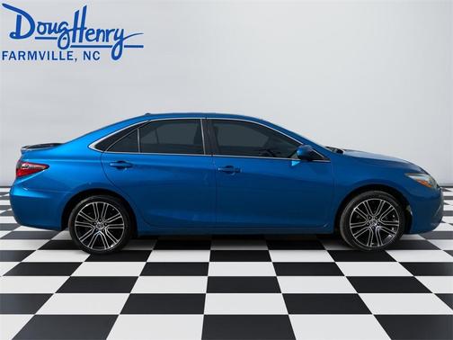 2016 Toyota Camry SE w/Special Edition Pkg