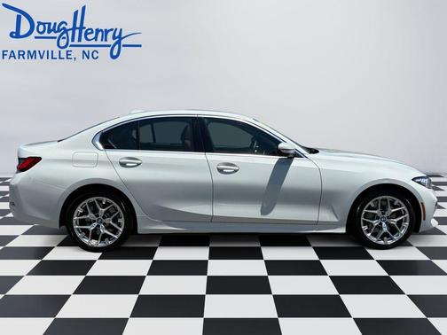 Alpine White 2025 BMW 330 i