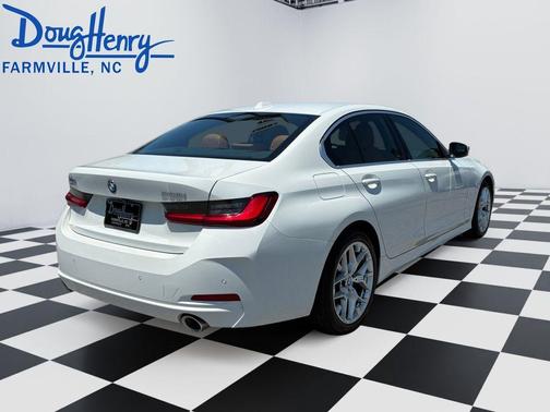 Alpine White 2025 BMW 330 i