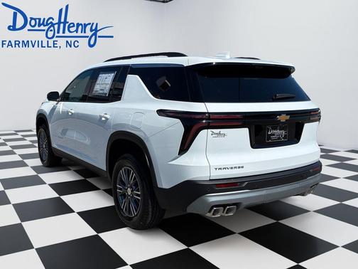 White 2026 Chevrolet Traverse LT