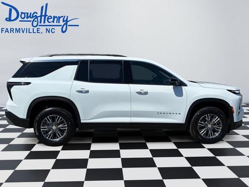 White 2026 Chevrolet Traverse LT