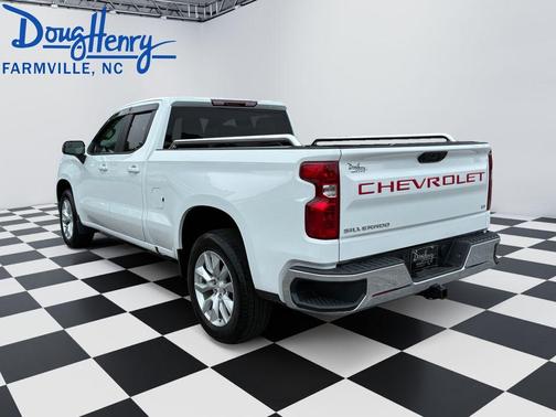 Summit White 2026 Chevrolet Silverado 1500 LT