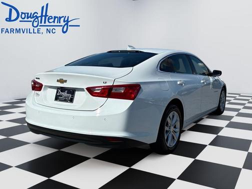 Summit White 2024 Chevrolet Malibu LT