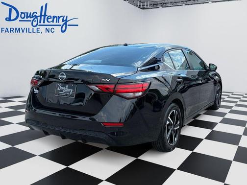 Black 2024 Nissan Sentra SV