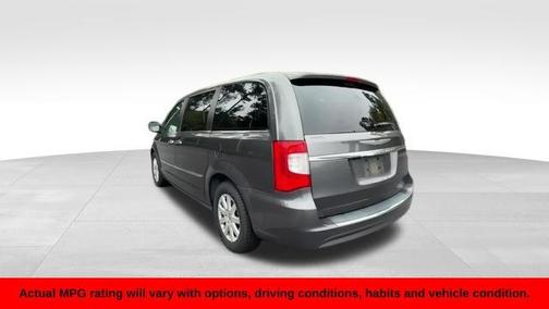 2016 Chrysler Town & Country Touring