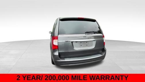 2016 Chrysler Town & Country Touring