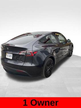 2025 Tesla Model Y Long Range Dual Motor All-Wheel Drive