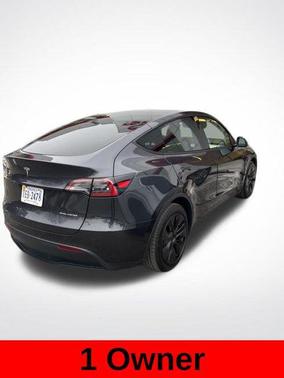 2025 Tesla Model Y Long Range Dual Motor All-Wheel Drive