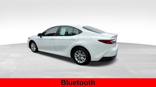 Ice Cap 2026 Toyota Camry LE