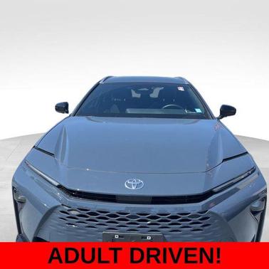 2025 Toyota Crown Signia XLE