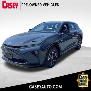 2025 Toyota Crown Signia XLE