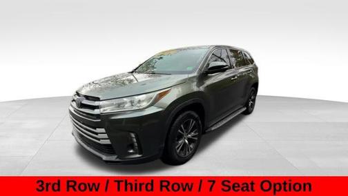 2019 Toyota Highlander LE I4